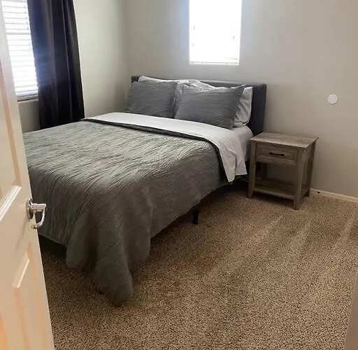 Welcome To Our Charming In Goodyear, Az!
